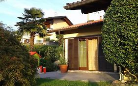 Your Family Home In Luino