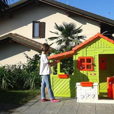 Your Family Home In Luino Exterior foto